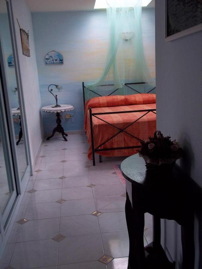 Bed and Breakfast La Casa Di Mariu Furnari Exterior foto